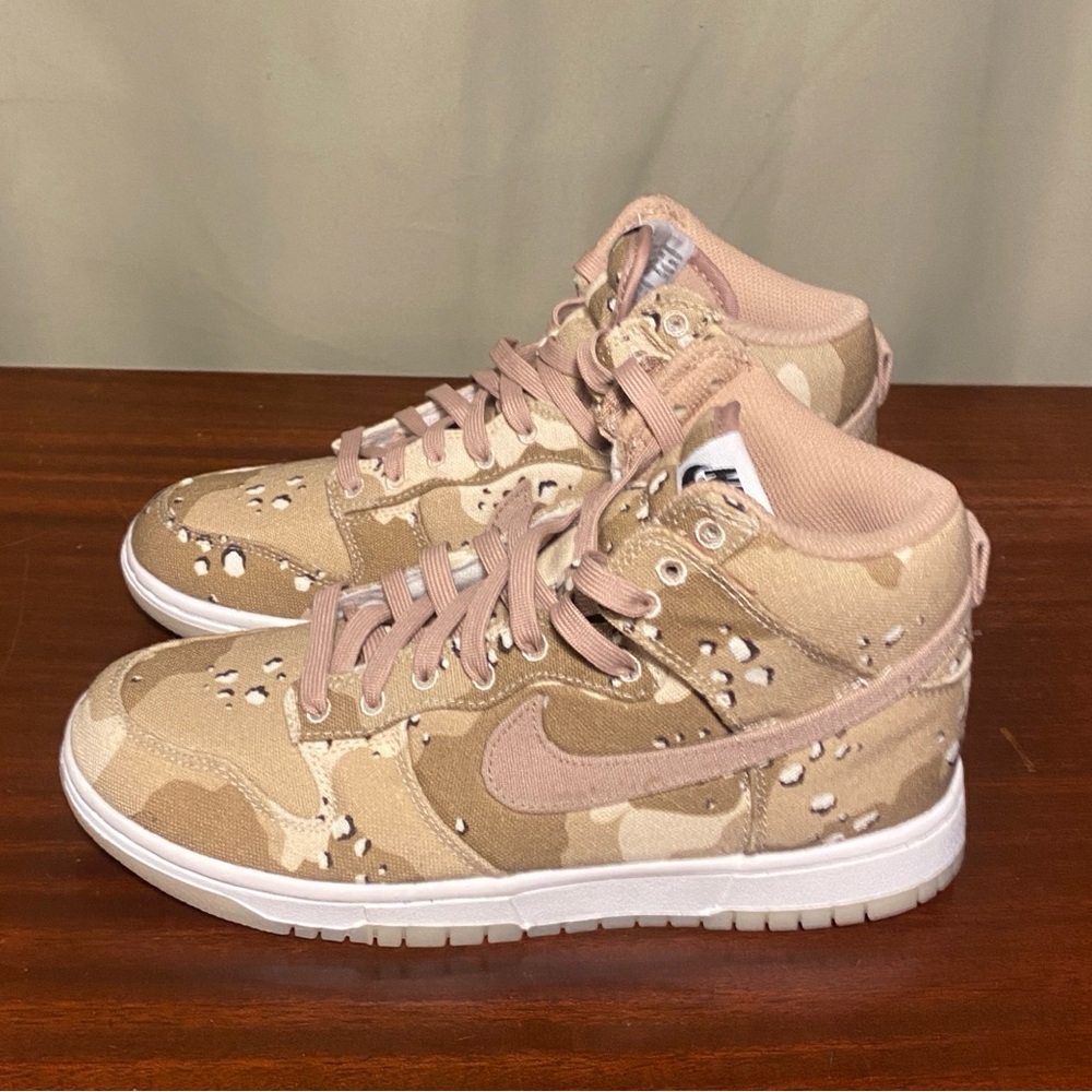 Nike Dunk Hi Women’s Hemp / Desert Camo shoes Size 7.5